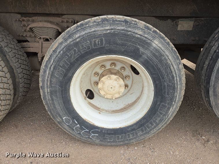 image for item ES2527 2005 Freightliner M2 dump truck