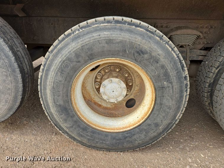 image for item ES2527 2005 Freightliner M2 dump truck