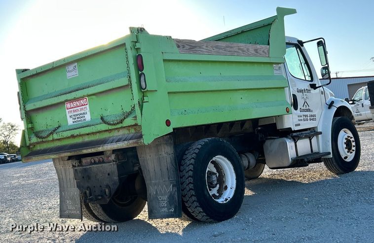 image for item ET3099 2006 Freightliner Business Class M2 dump truck