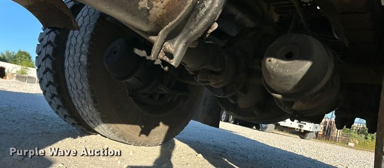 image for item ET3099 2006 Freightliner Business Class M2 dump truck