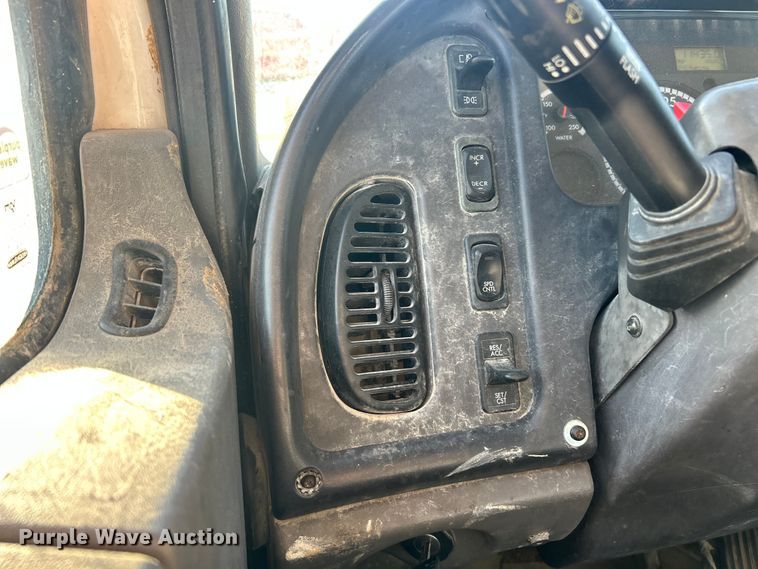 image for item ET3099 2006 Freightliner Business Class M2 dump truck