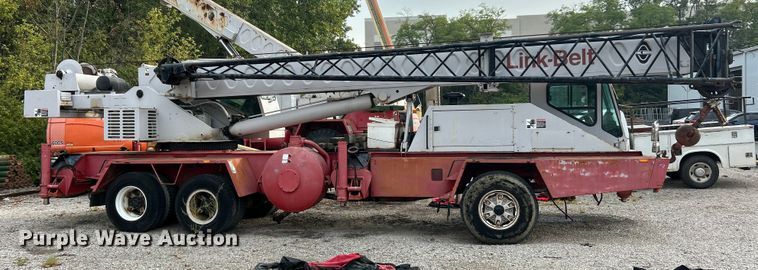 image for item ET3207 1984 Link-Belt HTC-814 crane