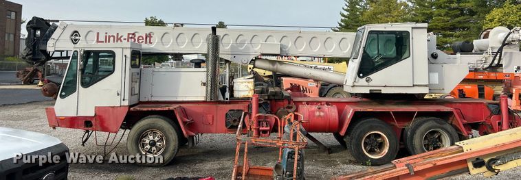 image for item ET3207 1984 Link-Belt HTC-814 crane