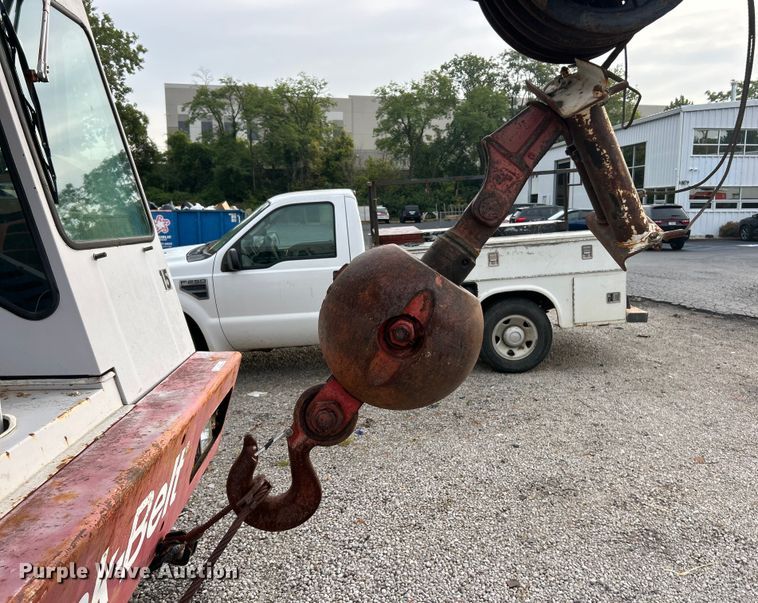 image for item ET3207 1984 Link-Belt HTC-814 crane