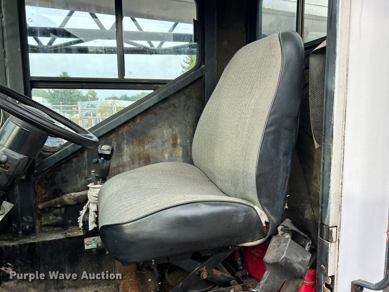 image for item ET3207 1984 Link-Belt HTC-814 crane