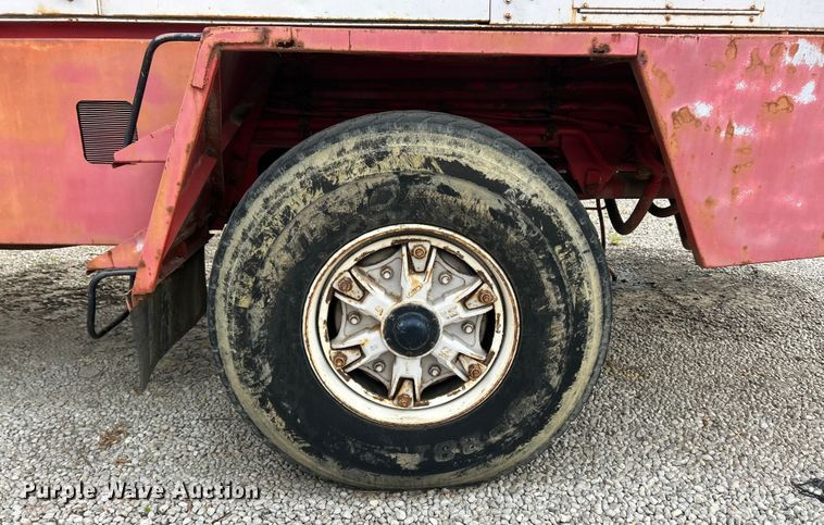 image for item ET3207 1984 Link-Belt HTC-814 crane