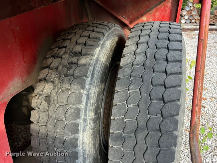 image for item ET3207 1984 Link-Belt HTC-814 crane