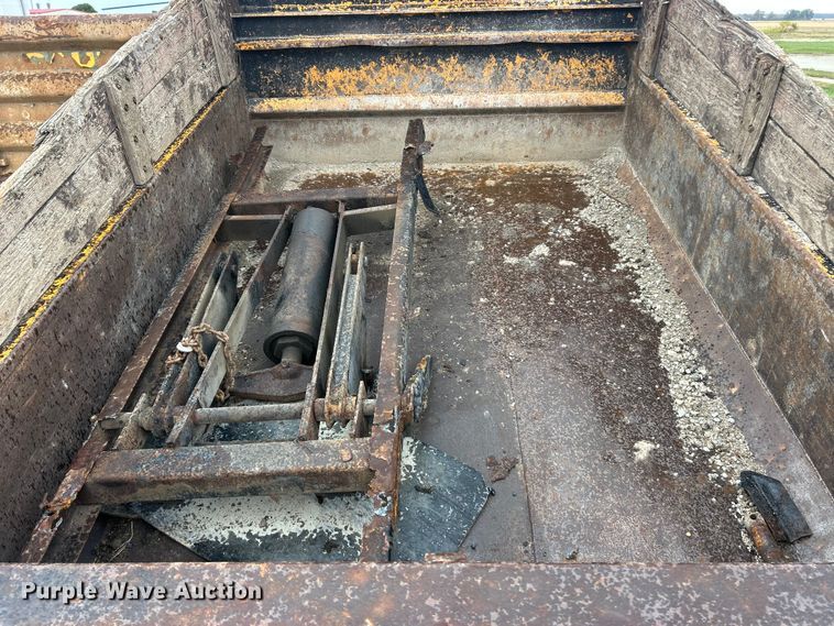 image for item ET3406 Dump bed