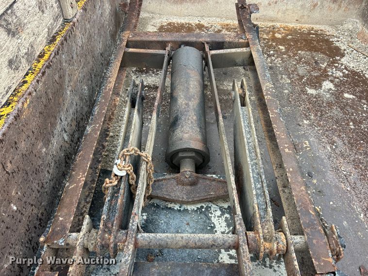 image for item ET3406 Dump bed