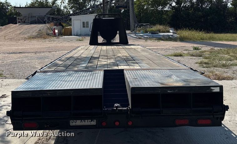 image for item ET4550 2015 Gator Made 35' Gooseneck Trailer equipment trailer