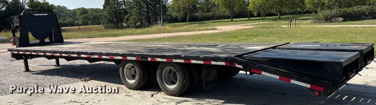 image for item ET4550 2015 Gator Made 35' Gooseneck Trailer equipment trailer