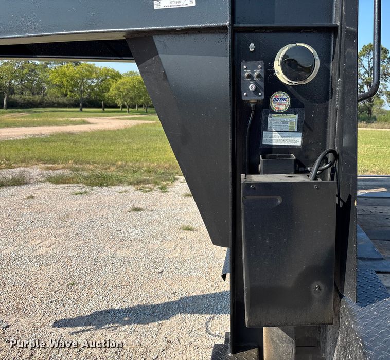 image for item ET4550 2015 Gator Made 35' Gooseneck Trailer equipment trailer