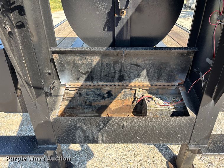 image for item ET4550 2015 Gator Made 35' Gooseneck Trailer equipment trailer