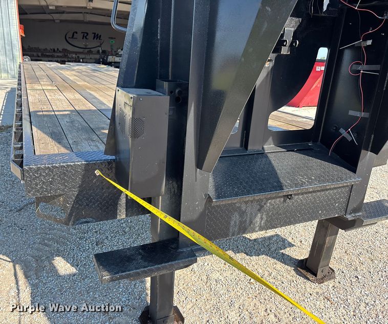 image for item ET4550 2015 Gator Made 35' Gooseneck Trailer equipment trailer