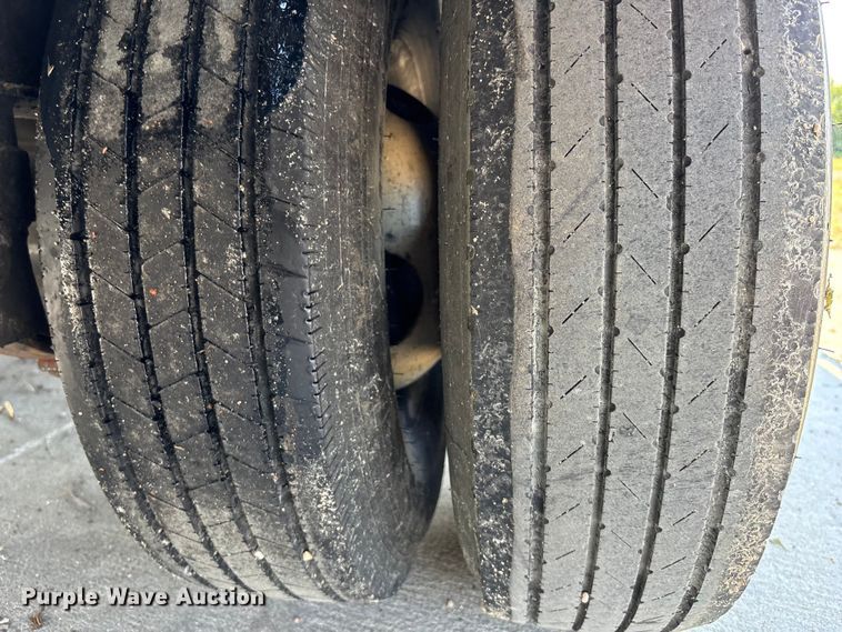 image for item ET4550 2015 Gator Made 35' Gooseneck Trailer equipment trailer