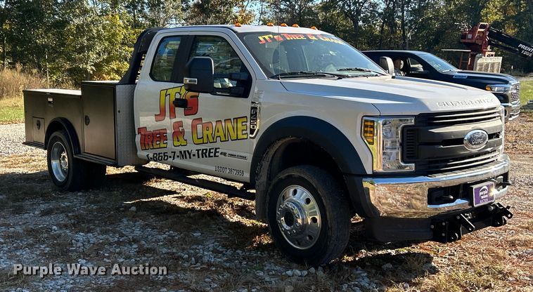 image for item ET6502 2018 Ford F450 Super Duty SuperCab flatbed truck