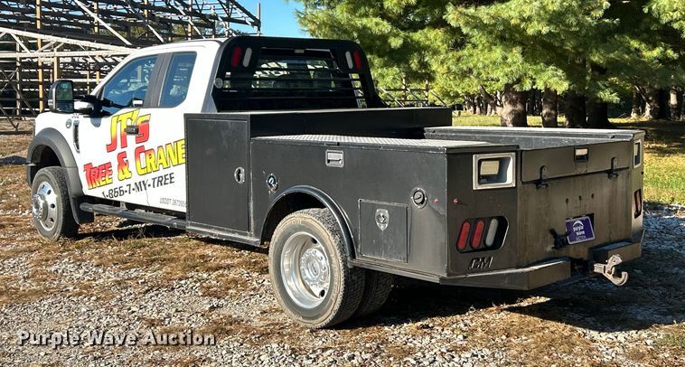 image for item ET6502 2018 Ford F450 Super Duty SuperCab flatbed truck