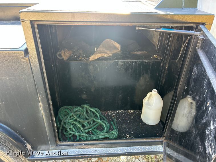 image for item ET6502 2018 Ford F450 Super Duty SuperCab flatbed truck