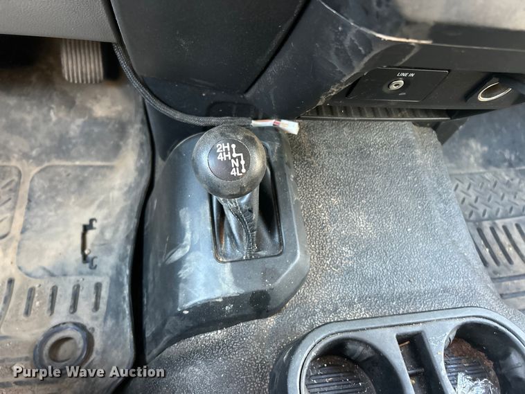 image for item ET6502 2018 Ford F450 Super Duty SuperCab flatbed truck