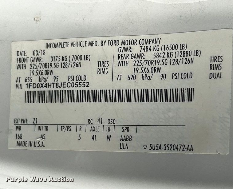 image for item ET6502 2018 Ford F450 Super Duty SuperCab flatbed truck