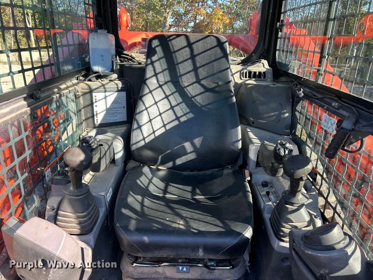 image for item ET6503 2022 Kubota SVL97-2 tracked skid steer loader