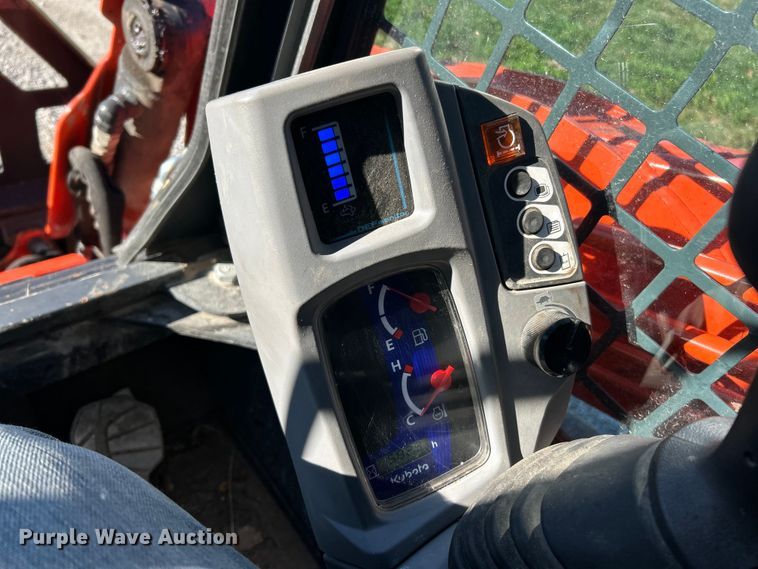 image for item ET6503 2022 Kubota SVL97-2 tracked skid steer loader