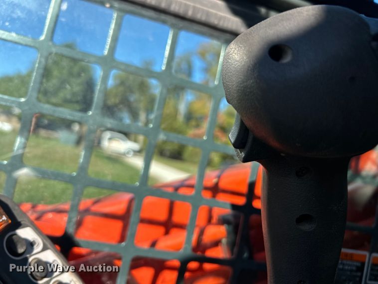 image for item ET6503 2022 Kubota SVL97-2 tracked skid steer loader