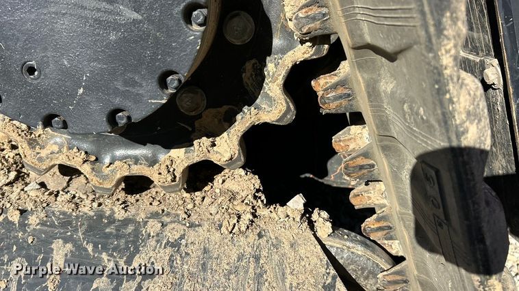 image for item ET6503 2022 Kubota SVL97-2 tracked skid steer loader