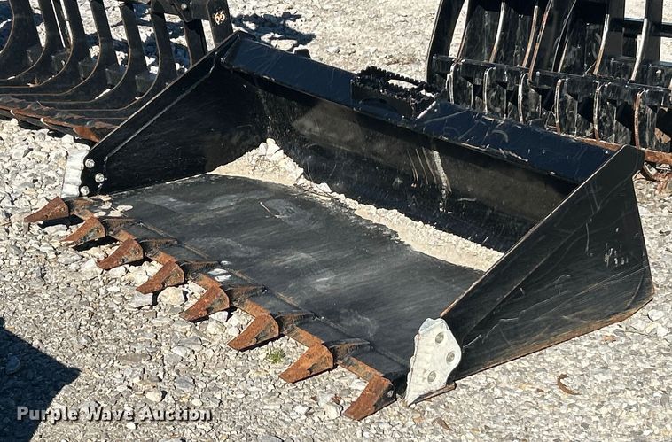 image for item ET6503 2022 Kubota SVL97-2 tracked skid steer loader