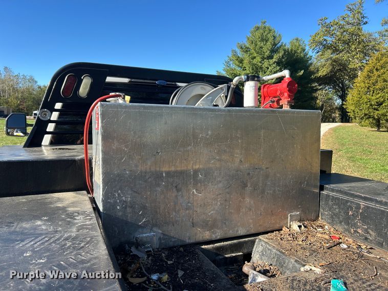 image for item ET6504 2020 Ford F450 Super Duty Crew Cab flatbed truck