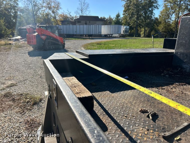 image for item ET6504 2020 Ford F450 Super Duty Crew Cab flatbed truck