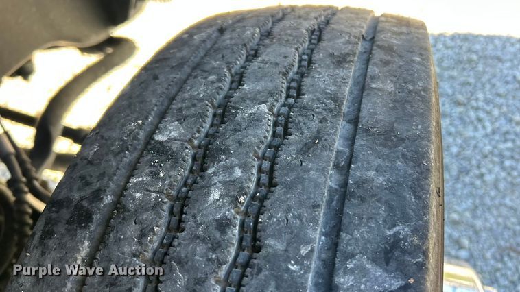 image for item ET6504 2020 Ford F450 Super Duty Crew Cab flatbed truck