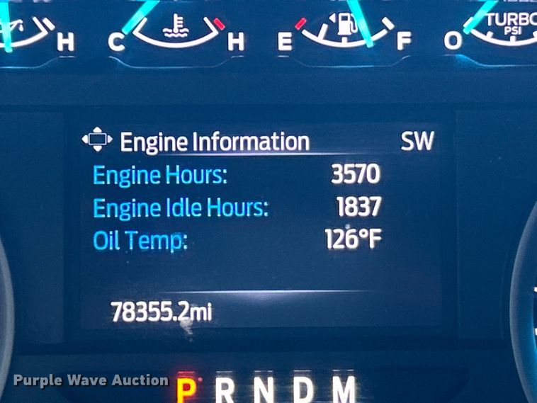 image for item ET6504 2020 Ford F450 Super Duty Crew Cab flatbed truck