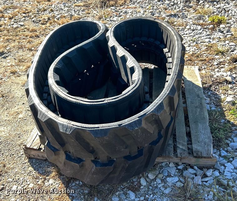 image for item ET6507 Excavator track