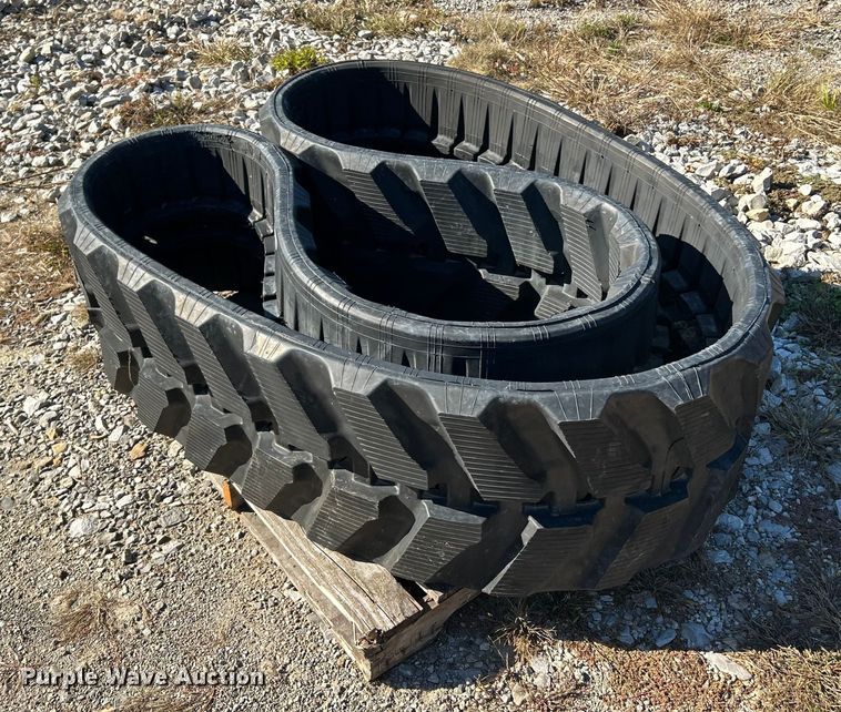 image for item ET6507 Excavator track