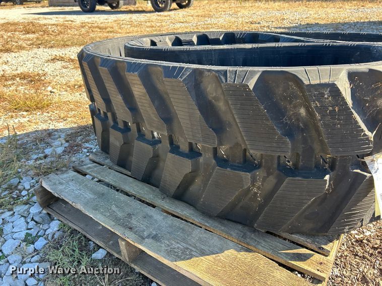 image for item ET6507 Excavator track