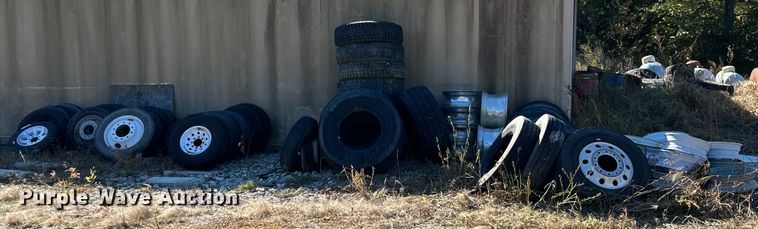 image for item ET6510 Tires and wheels 