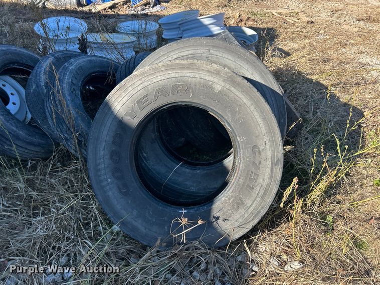 image for item ET6510 Tires and wheels 