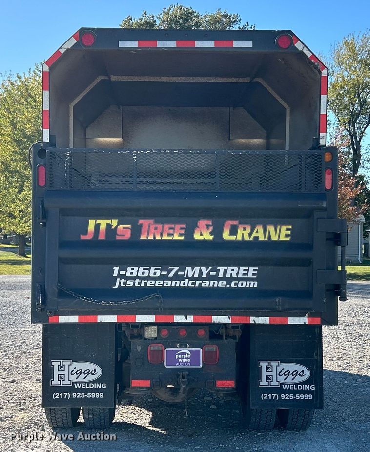 image for item ET6511 2009 Freightliner Business Class M2 Chipper truck