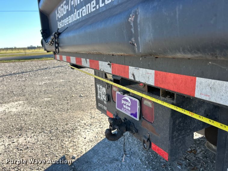 image for item ET6511 2009 Freightliner Business Class M2 Chipper truck