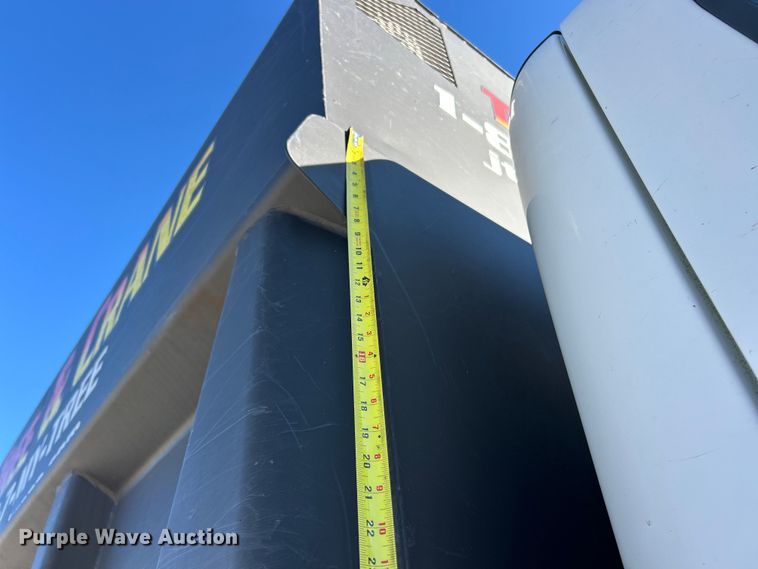 image for item ET6511 2009 Freightliner Business Class M2 Chipper truck