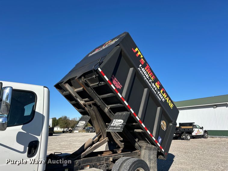 image for item ET6511 2009 Freightliner Business Class M2 Chipper truck