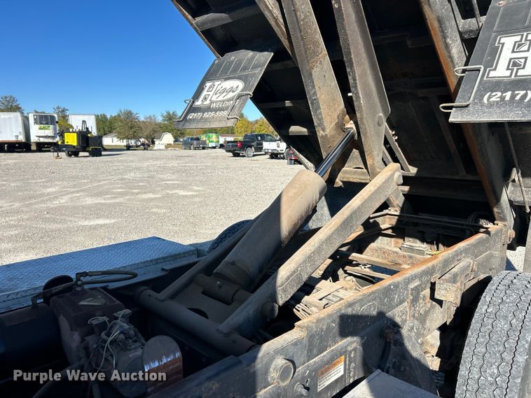 image for item ET6511 2009 Freightliner Business Class M2 Chipper truck