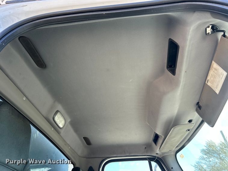 image for item ET6511 2009 Freightliner Business Class M2 Chipper truck