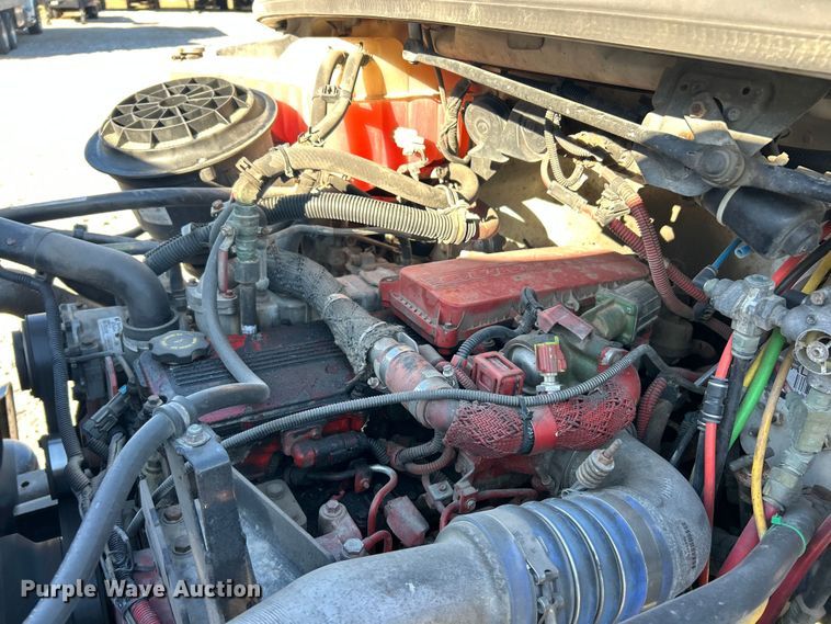 image for item ET6511 2009 Freightliner Business Class M2 Chipper truck