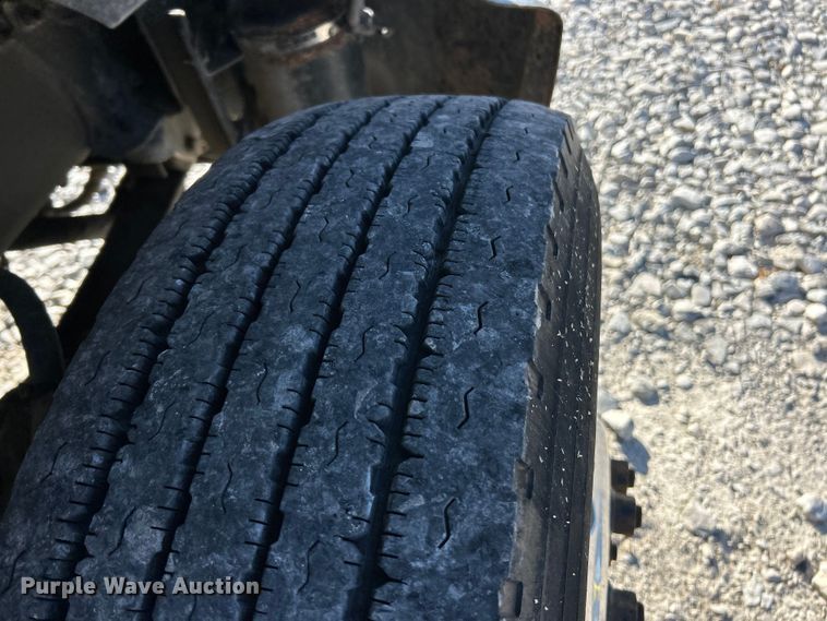 image for item ET6511 2009 Freightliner Business Class M2 Chipper truck