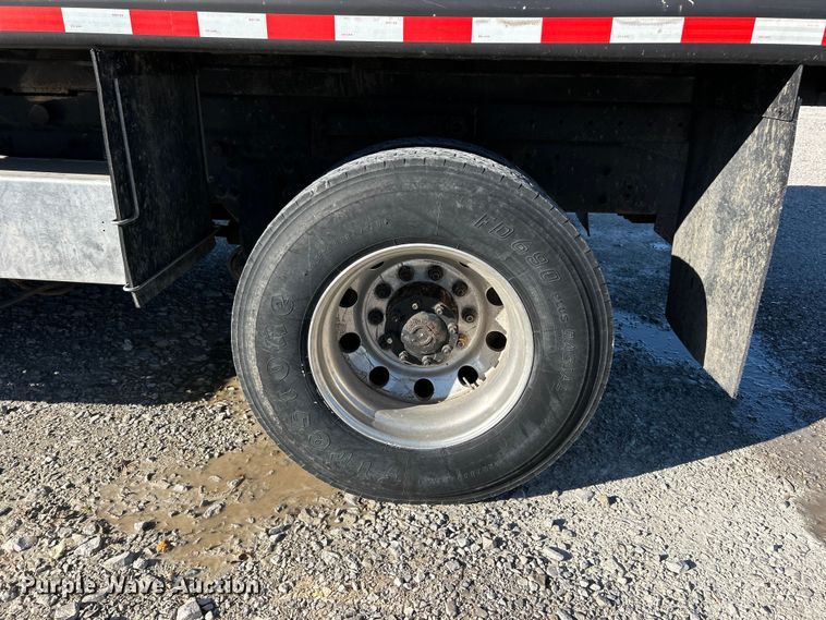 image for item ET6511 2009 Freightliner Business Class M2 Chipper truck