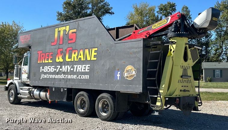image for item ET6518 2012 Western Star 4900SB grapple crane truck