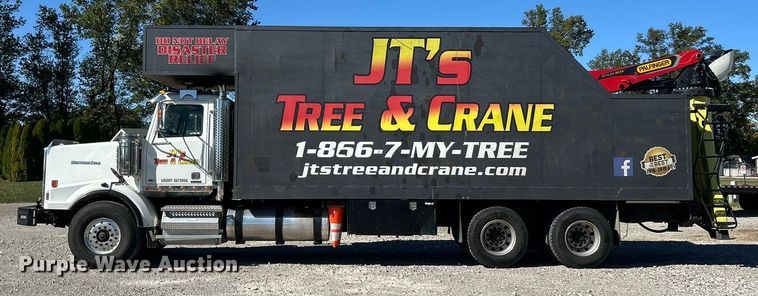 image for item ET6518 2012 Western Star 4900SB grapple crane truck