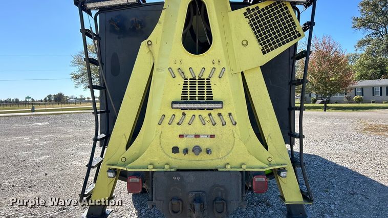 image for item ET6518 2012 Western Star 4900SB grapple crane truck